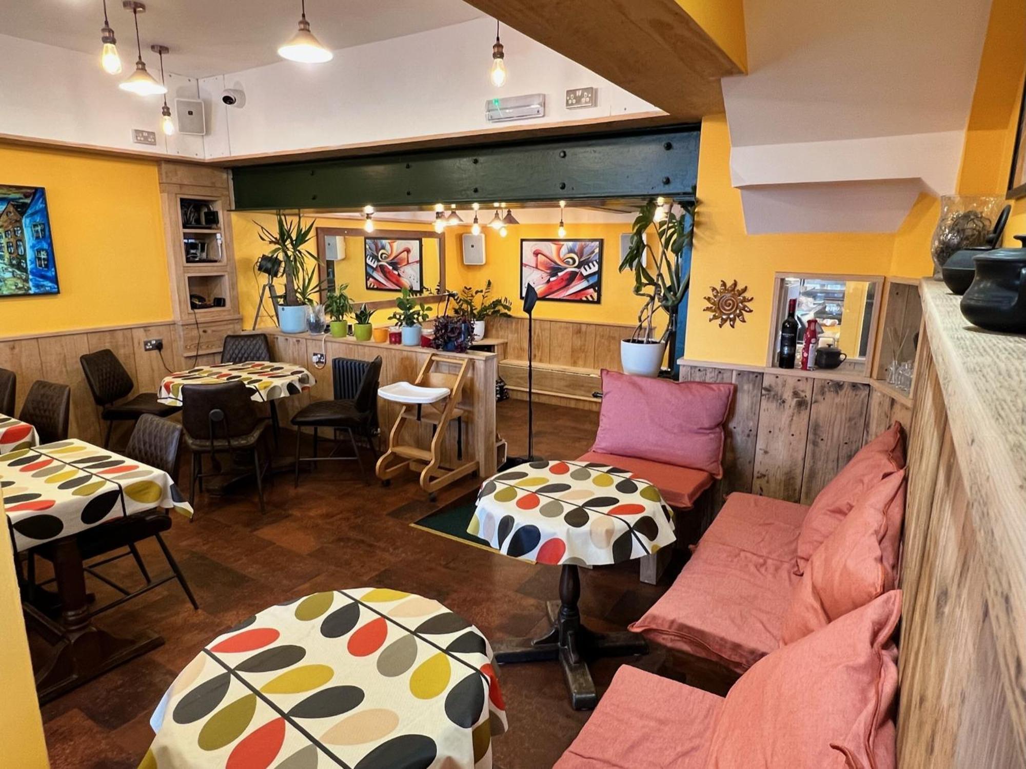 Hoopers Sandy Beach Guest Rooms 스완지 외부 사진