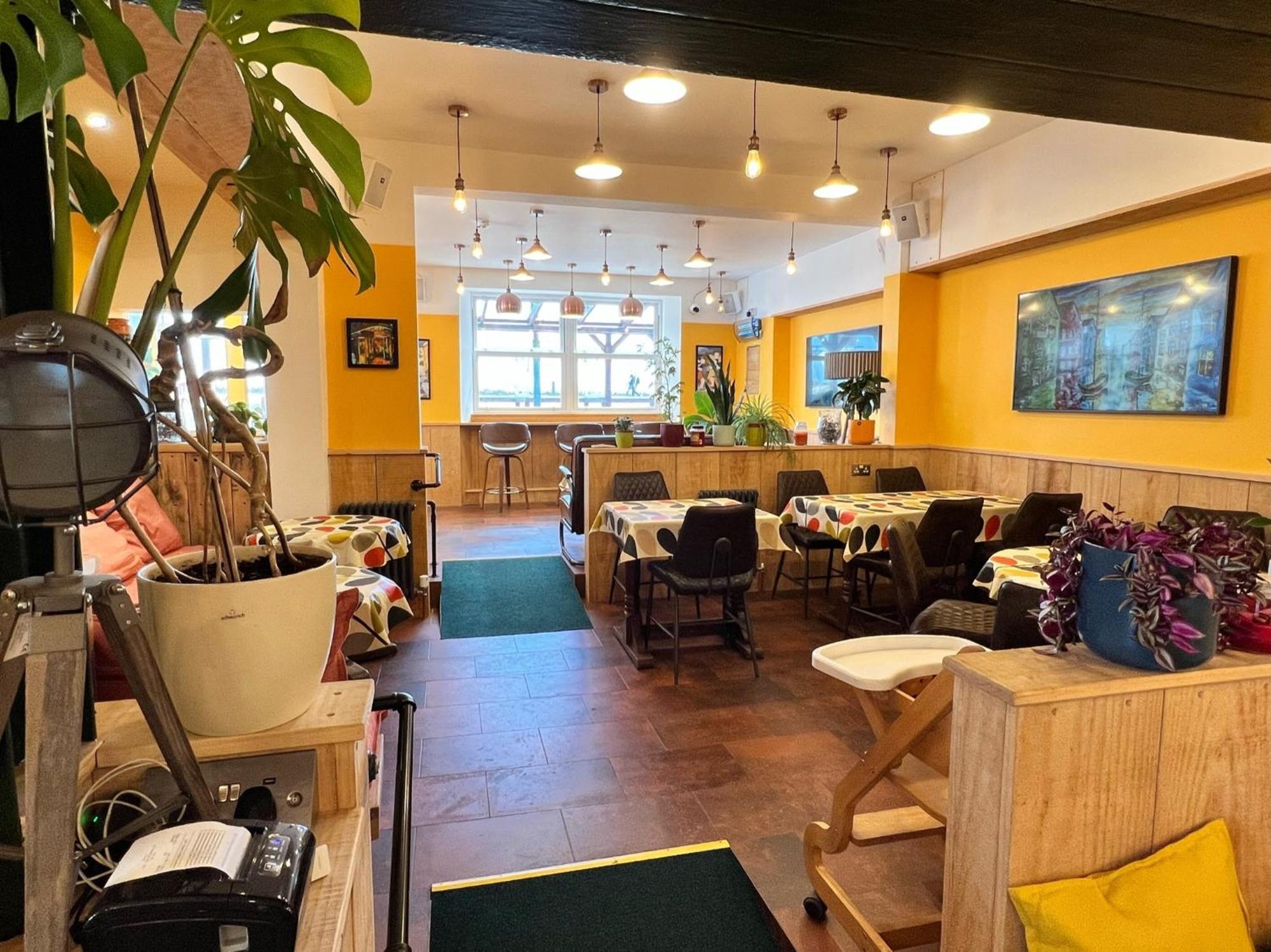 Hoopers Sandy Beach Guest Rooms 스완지 외부 사진