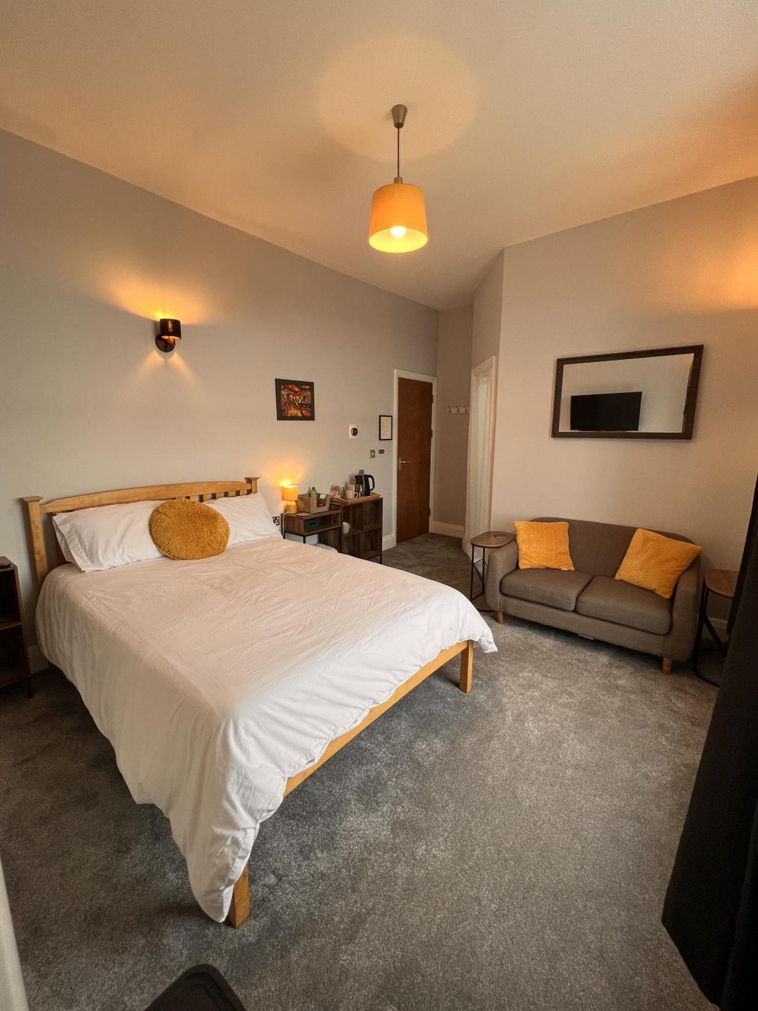 Hoopers Sandy Beach Guest Rooms 스완지 객실 사진